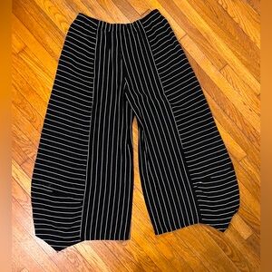 Black and White Striped Jeanie Pant!